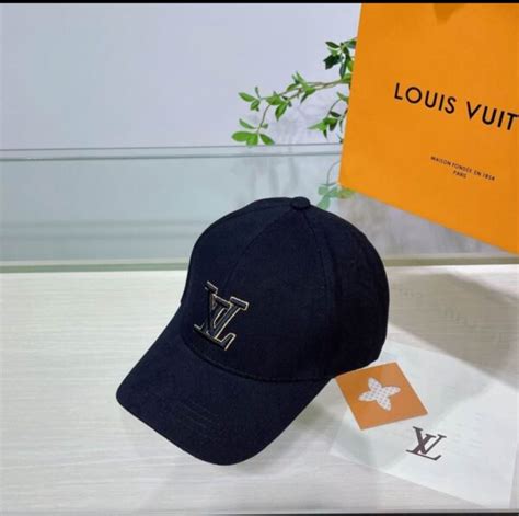 cappello louis vuitton originale|louis vuitton clothing.